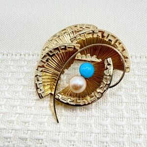 Vintage Signed DOUBLE RW Greek Key Leaf Foliage Coil Spiral Open Work Pin Brooch